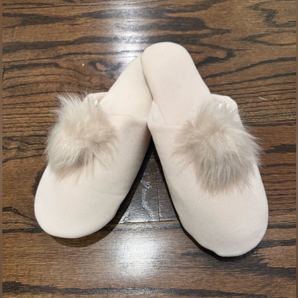 Pottery Barn Slippers | L | Blush | NWT